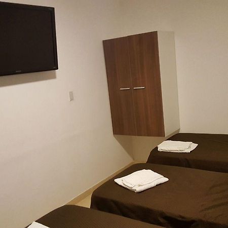 Apart Temporario Saenz Pena Apartman Roque Sáenz Peña Kültér fotó